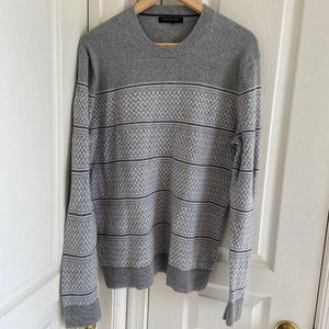 🌹BANANA REPUBLIC🌹 PATTERN SWEATER SIZE L